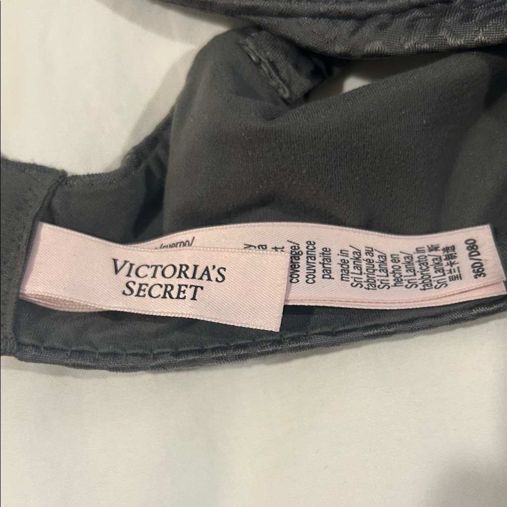 Victoria's Secret Black Leopard Print Bra - Picture 2 of 5